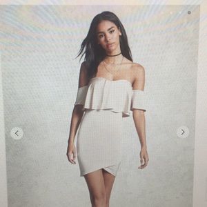 NWT F21 Nude/Cream Flounce Dress (MEDIUM)